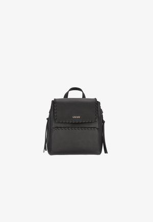 Schwarzer Leder-Rucksack mit Tragegriff oben, Klappverschluss, dekorativen Nähten, seitlichen Quasten und "Liu Jo" Logo auf der vorderen Klappe.