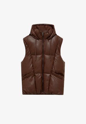 Gilet marrone imbottito con cappuccio, dotato di zip frontale, lacci al collo e tasche laterali. Materiale liscio e lucido con motivo trapuntato.