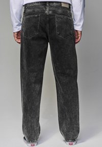 Next VINTAGE STRETCH AUTHENTIC - Laza szabású farmerek - black acid washed