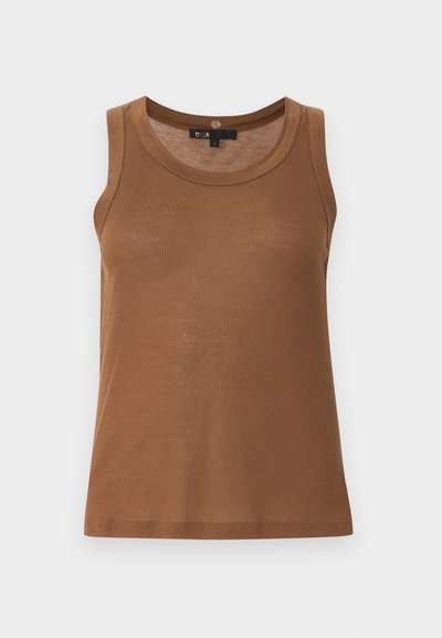 Καφέ ριπ τοπ χωρίς μανίκια με στρογγυλή λαιμόκοψη και ίσιο τελείωμα, απεικονίζεται σε απλό ανοιχτό γκρι φόντο.