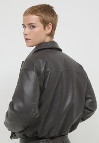 Calliope Giubbotto Bomber - marrone