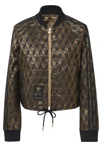 Krátká bomber bunda s černo-zlatým geometrickým vzorem, disponující zlatým zipem, stahovacími šňůrkami v pase, žebrovanými manžetami a logem na nášivce.