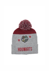 Berretto di lana con pompon rosso sulla parte superiore, corpo grigio e risvolto. Presenta il testo ricamato "HOGWARTS" e uno stemma della casa con stelle.