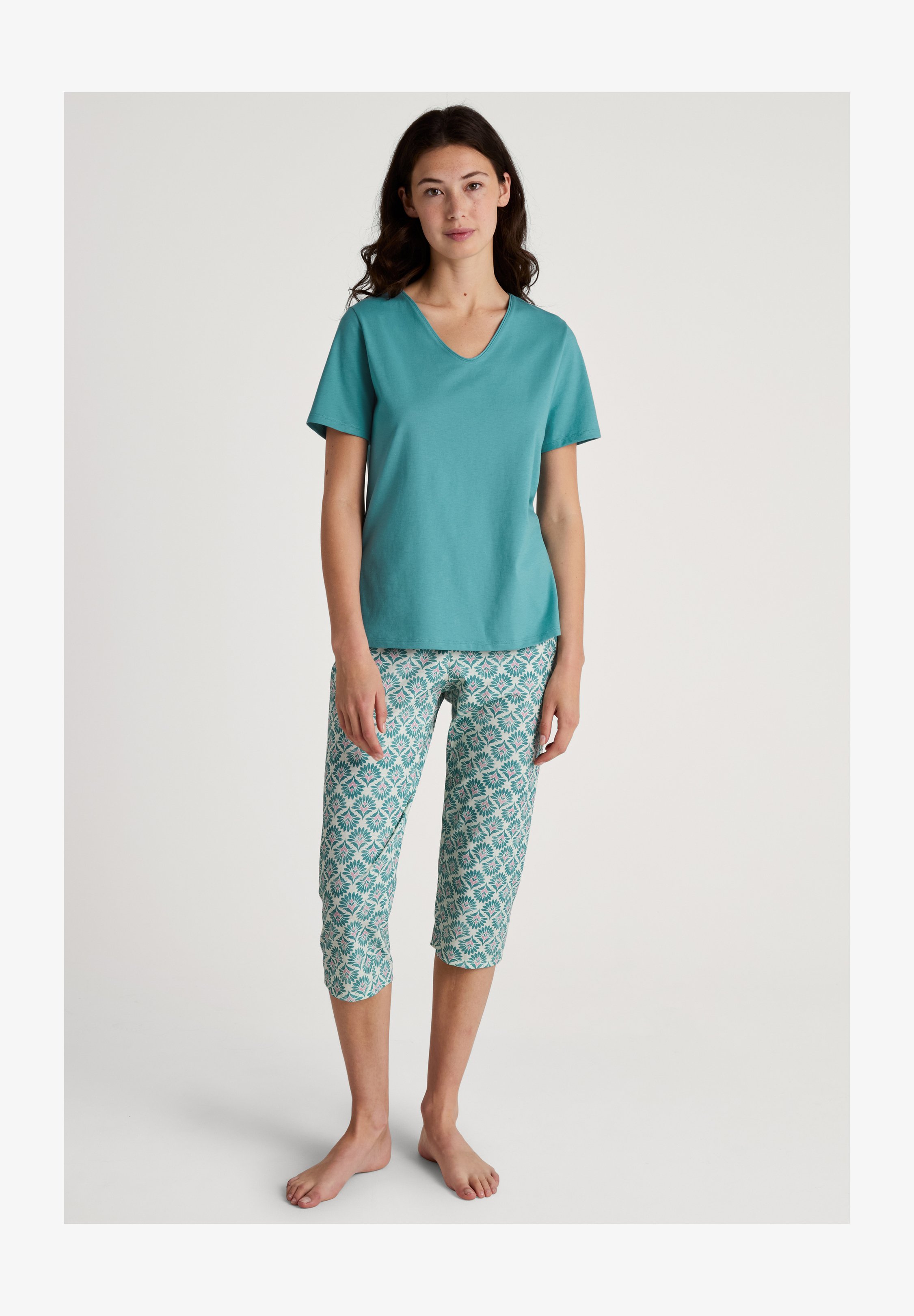 Pigiama Da Donna Con Pantaloni Capri 3/4 E Maniche 3/4 – Floreale, Morbido Cotone Modal, Normann, Taglio Comodo