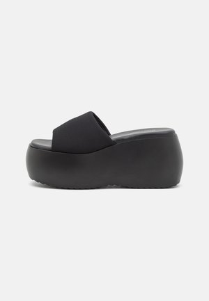 Korolliset pistokkaat - black