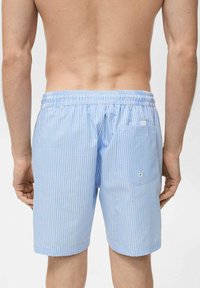 Mango SEERSUCKER - Badeshorts - light blue