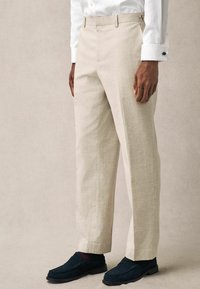 Next - REGULAR FIT - CHECK  - Chino stiliaus kelnės - neutral Miniatiūros vaizdas 1