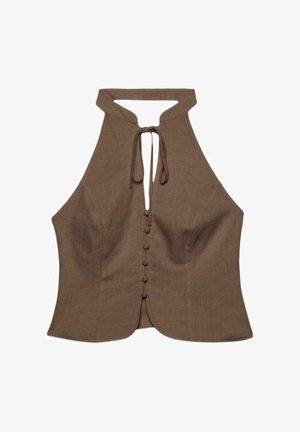 Hnedý top so zapínaním za krkom, s gombíkmi potiahnutými rovnakou látkou vpredu a zaväzovaním, priliehavý strih s miernym rozšírením pri spodnom leme.