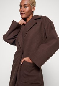 ICHI IHJANNET - Manteau classique - bracken