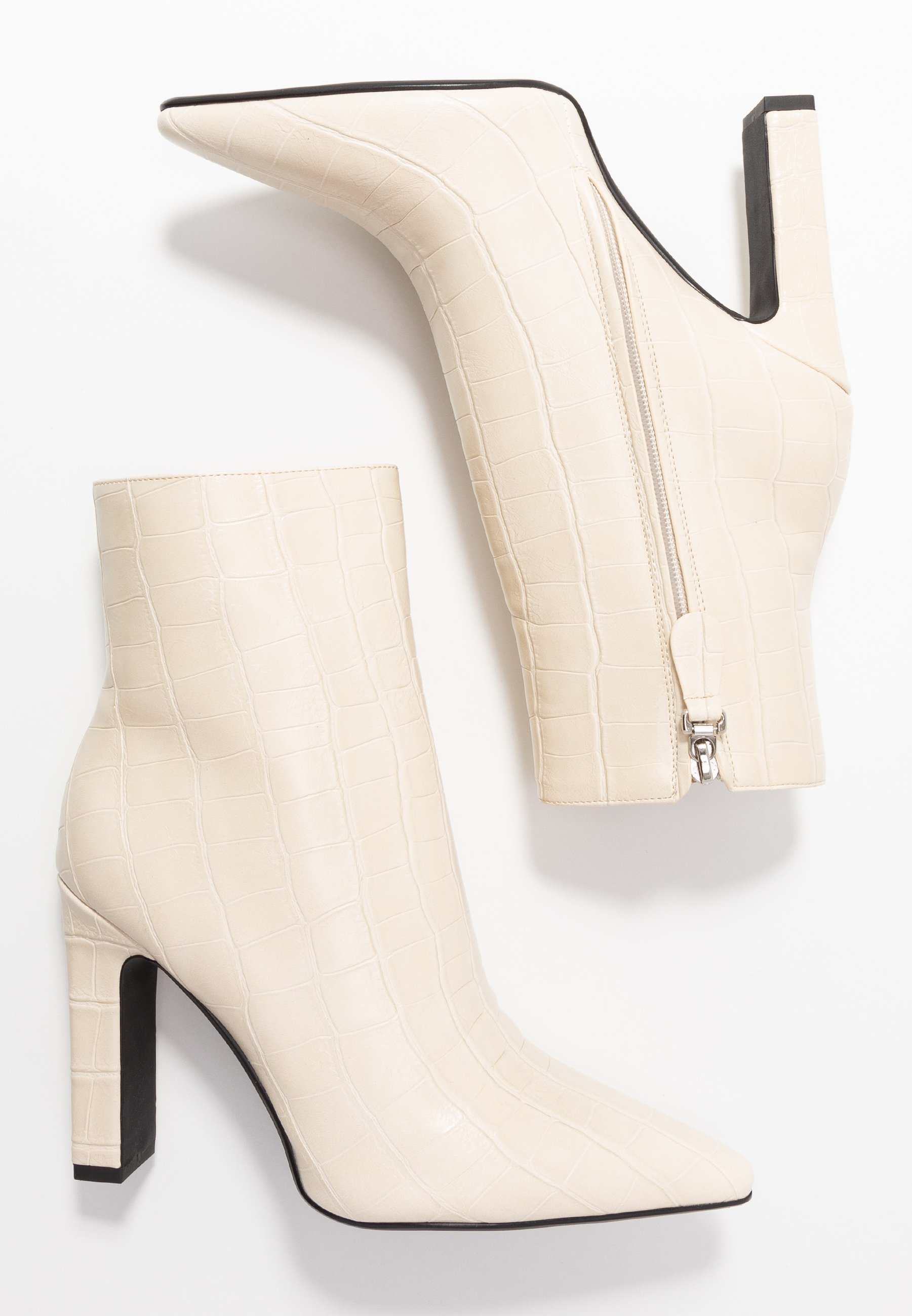 NA KD ROUNDED TOE BOOTS Klassiska stövletter offwhite NA KD GRAPHIC BOOTS Klassiska stövlar white Zalando.se