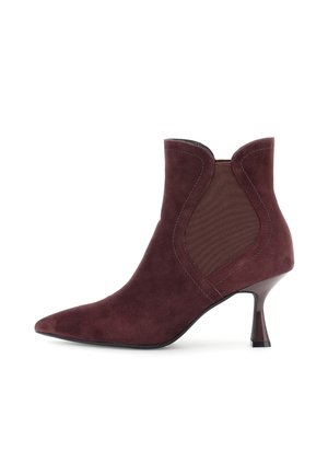 Stivaletti da donna in suede bordeaux scuro con punta affusolata, pannelli laterali elastici e tacco kitten lucido.