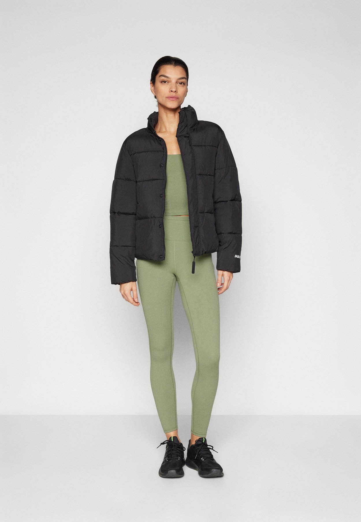 ESSENTIAL PUFFER