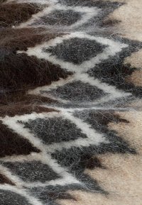 Next Striktrøje - brown