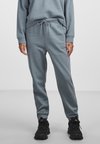 PCCHILLI - Pantaloni de trening - trooper