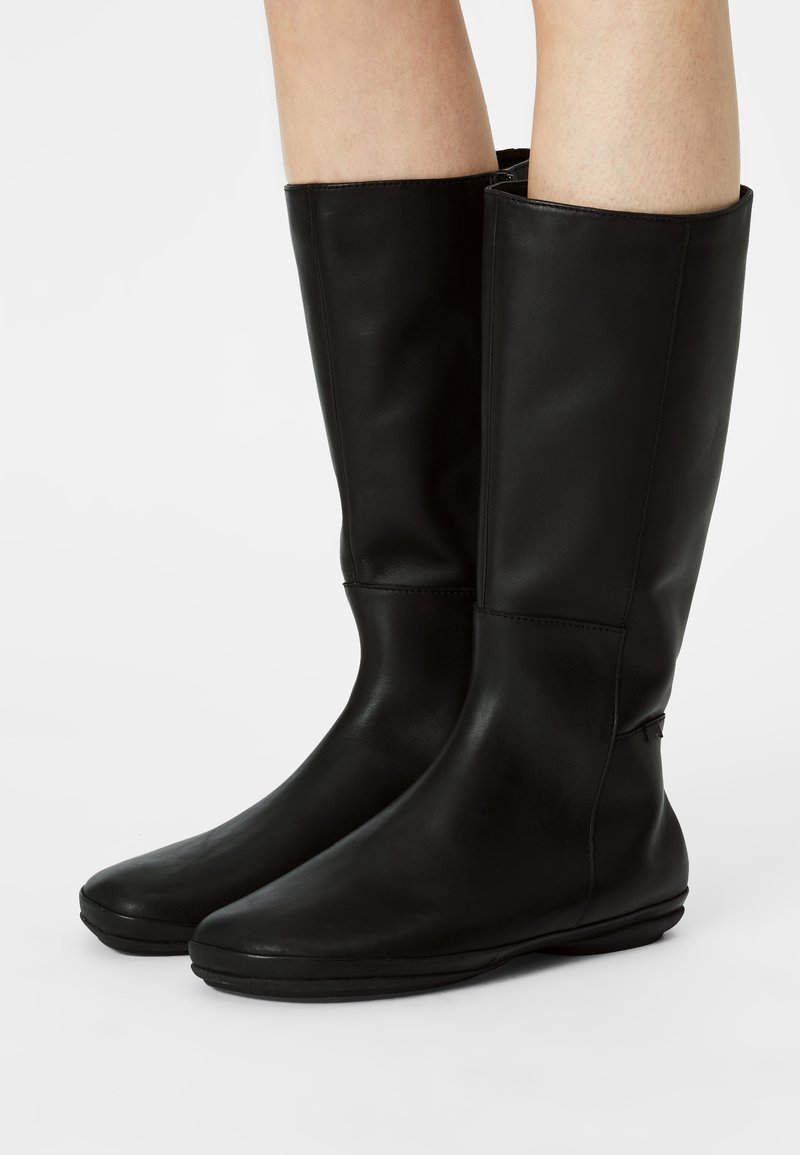 camper right nina boot