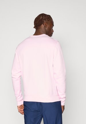 - Bluza