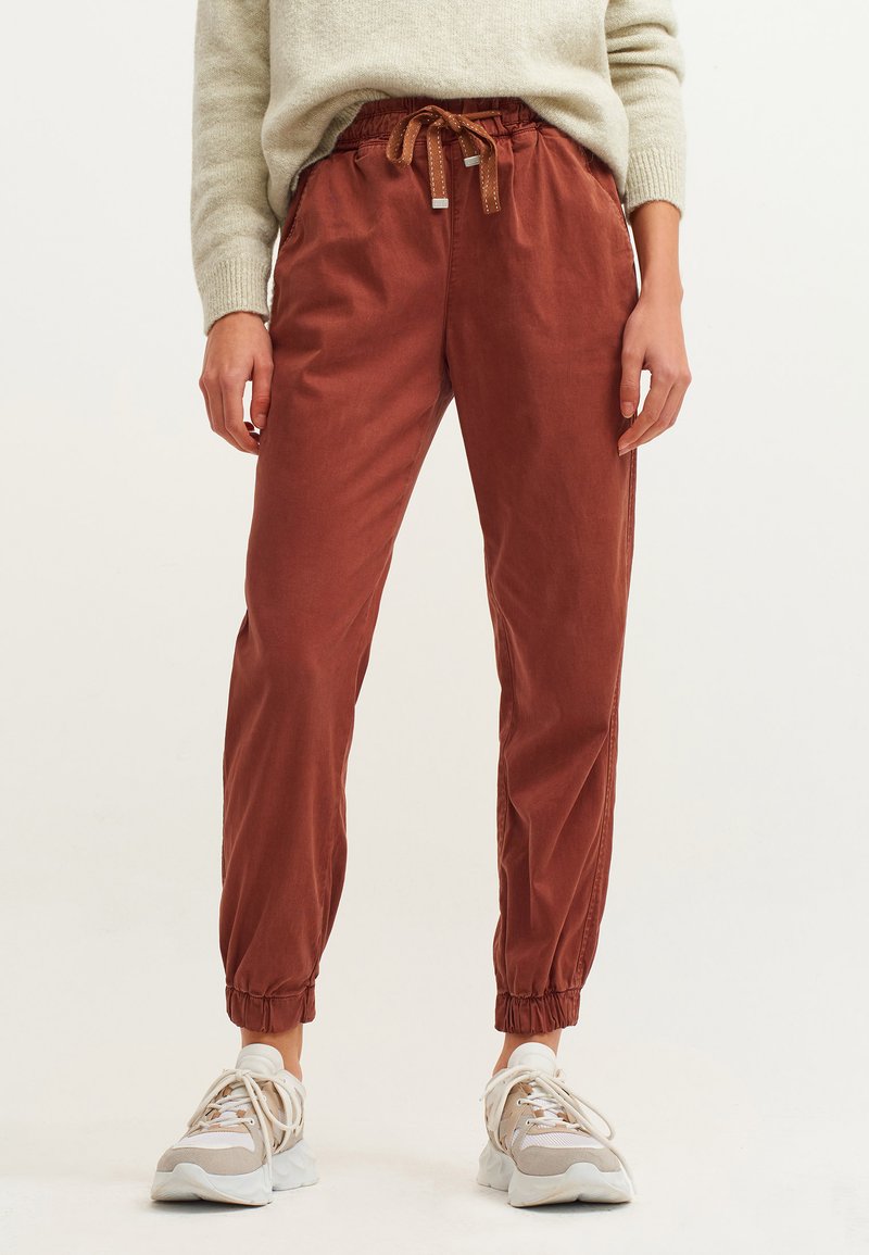 Damen Chinos | OXXO Jogginghose antik sequioa/cognac - PO55239 Damen Chinos | OXXO Jogginghose antik sequioa/cognac - PO55239
