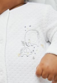 Next ELEPHANT  - Natdragt - white