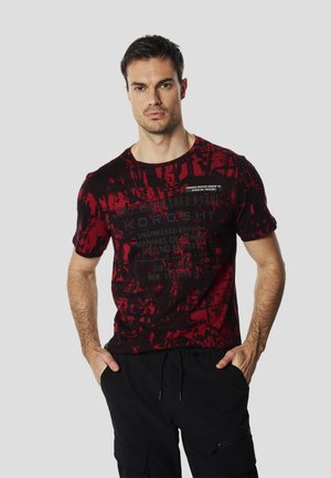 - T-shirt z nadrukiem