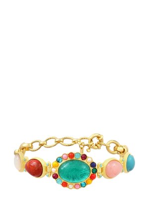 Bracelet en or avec une grande pierre centrale ovale turquoise entourée de petites pierres multicolores, pierres ovales rouges, roses et bleues le long du bracelet.