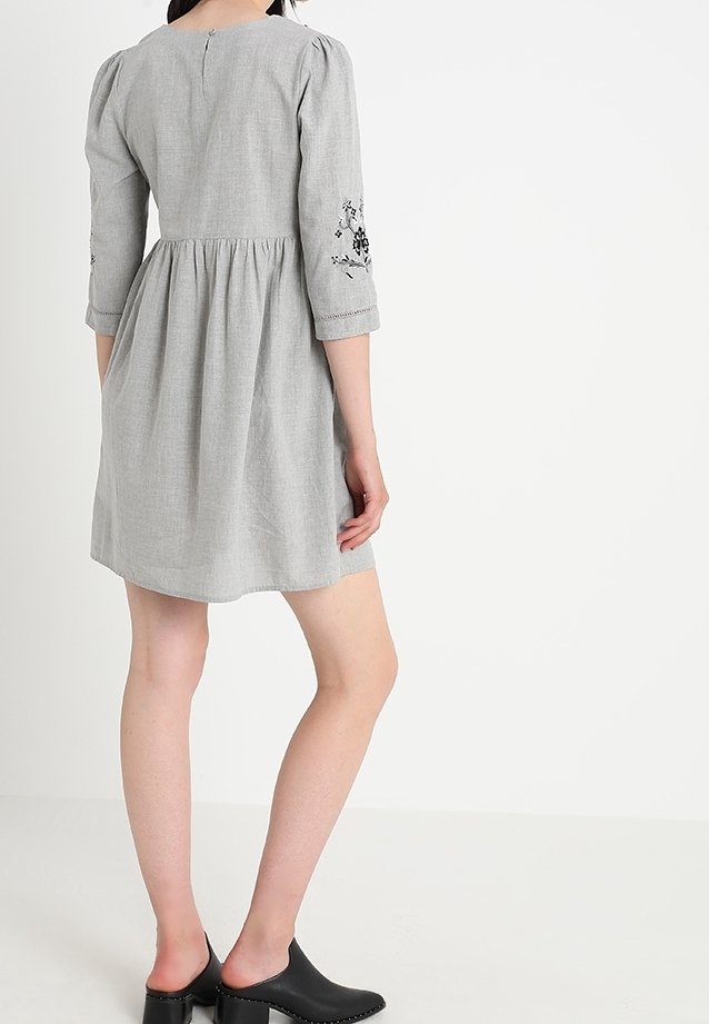 Dorothy Perkins Day dress - grey - (Pre-owned) - Zalando.ie