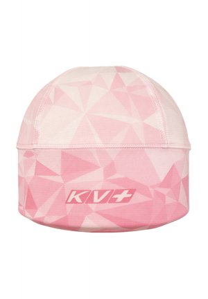 Rosa Fahrradkappe mit geometrischem Muster und weißem "KV+"-Logo, mittig auf dem unteren Frontband, abgebildet vor weißem Hintergrund.