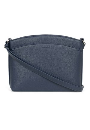 Marine leren crossbody tas met een textuurafwerking, gebogen top en verstelbare schouderband. Voorzien van een reliëfmerk op de voorkant.