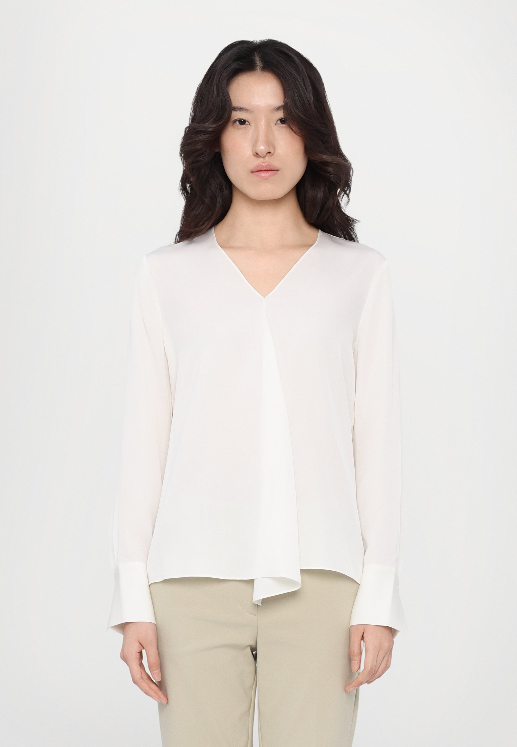 Theory HIDDEN SLIT MODER - Blouse - ivory/off-white - Zalando.co.uk