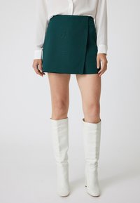 ENVELOP - A-snit nederdel - green