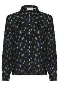 Blusa negra con un patrón floral abstracto en verde y azul, con cierre de botones en la parte frontal, cuello de punta, mangas largas y detalles de puños frunzidos.