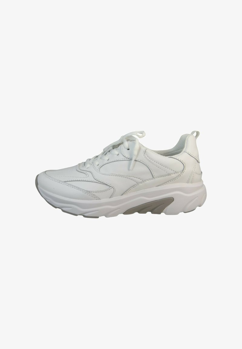 Witte sport sneaker gemaakt van glad synthetisch materiaal, met een ronde neus, een gevoerde zool en ingewikkelde stiksels.