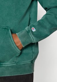 Champion ICONS HOODIE - Kapuzenpullover - dark green