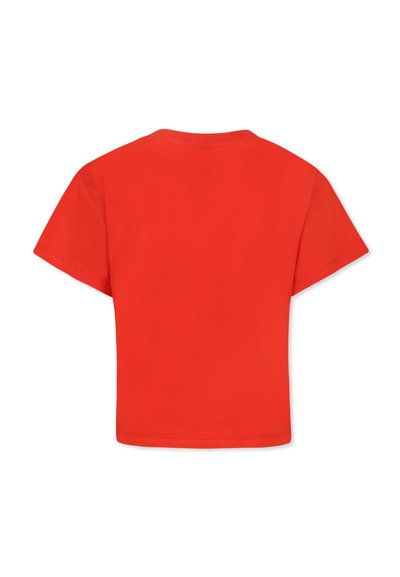 T-shirt rouge à manches courtes en coton. Présente un col rond simple et un ourlet droit, avec une texture lisse et une couleur unie.