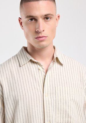 America Today, T-SHIRTS & TOPS - Chemise - beige