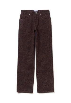 Jeans in denim marrone con un motivo a leopardo scuro, design a gamba dritta, stile a cinque tasche e dettagli in metallo argentato.