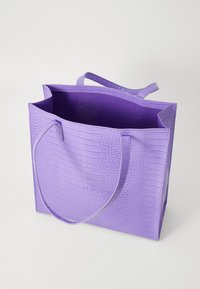Miniaturna slika 4