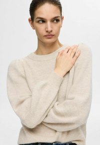 Selected Femme SLFLULU O-NECK NOOS - Svetr - birch