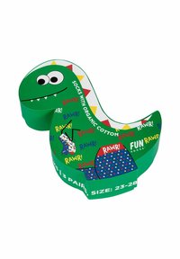 Grøn dinosaurformet emballage til sokker, fremstillet af økologisk bomuld. Lyse farver, mønstre og legesyg tekst, herunder ordet "RAWR!"