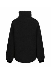Czarny polarowy sweter z wysokim kołnierzem, teksturowaną powierzchnią i długimi rękawami. Manżety mają solidny czarny akcent z elastycznym wykończeniem.
