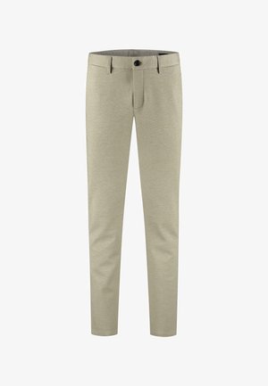 Pantaloni beige su misura realizzati in materiale texturizzato, con chiusura a bottone e tasche frontali. Vestibilità slim con design a gamba affusolata.