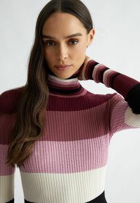 LIU JO STRIPED TURTLENECK - Maglione - pink