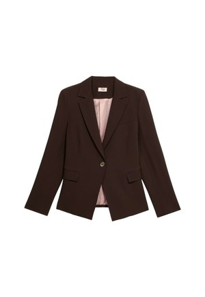 Blazer marrone su misura con due tasche frontali, chiusura a un bottone e fodera interna rosa chiaro; presenta un design classico con rever a punta.