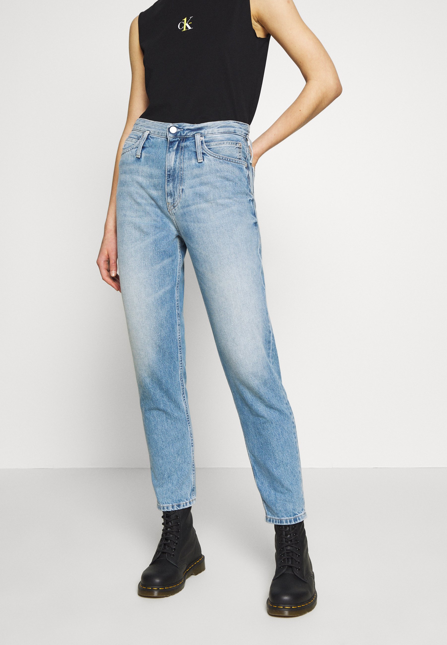 calvin klein mom jeans urban outfitters