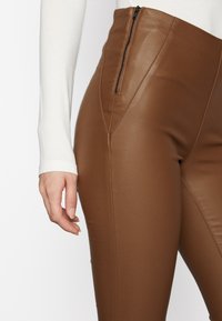 Object OBJBELLE  - Leggings - dark earth