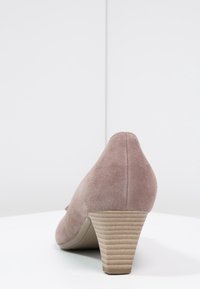 Gabor Tacones - brown
