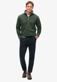 Superdry & Co ESSENTIAL LOGO - Sudadera - deep forest green marl
