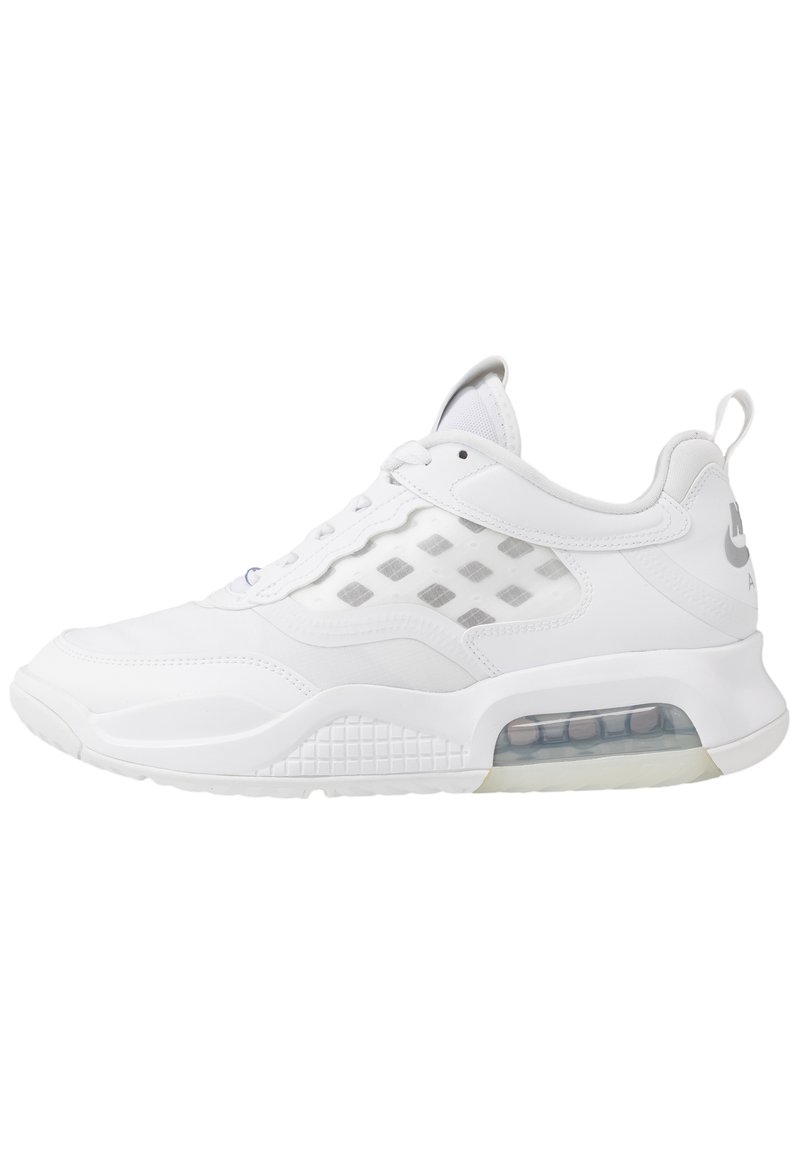 Jordan MAX 200 - Sapatilhas - white/metallic silver
