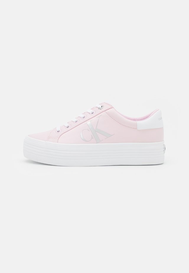 VULCANIZED FLATFORM LACEUP - Sneaker low - pearly pink