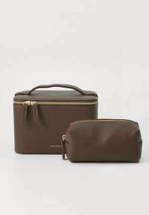 Mazgāšanas maiss - dark brown