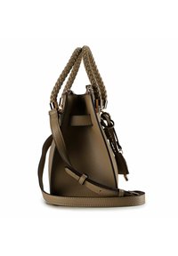 Kleine olivgrüne Lederhandtasche mit geflochtenen Griffen, einem abnehmbaren Riemen und metallischen Beschlägen. Strukturierte Oberfläche und minimalistisches Design.